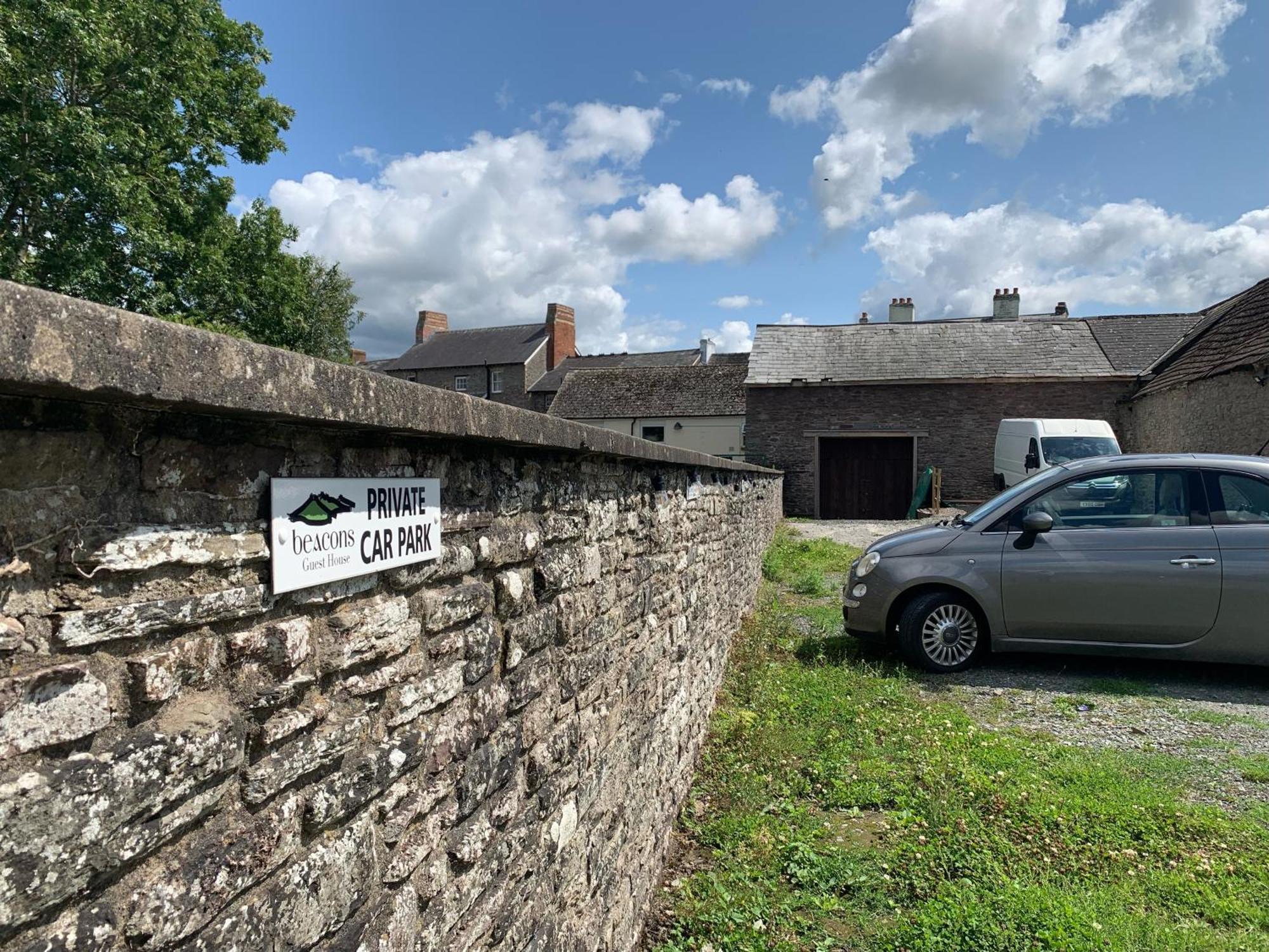 The Beacons Guest House Brecon Exteriér fotografie